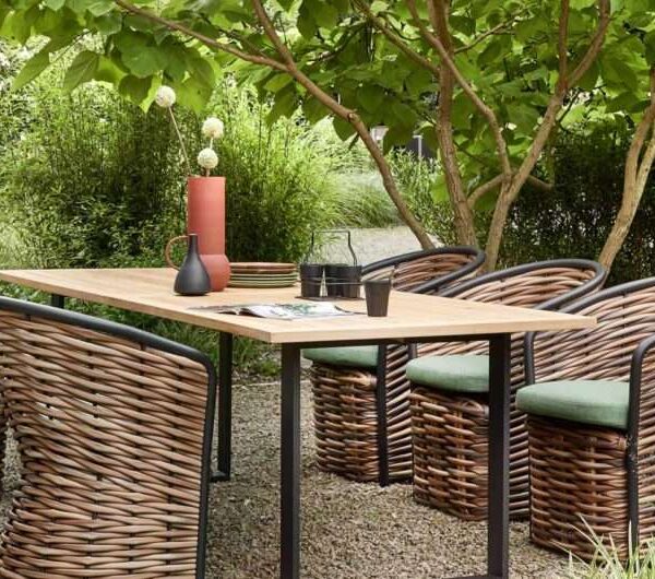 APPLEBEE Cocoon vrtna jedilna garnitura