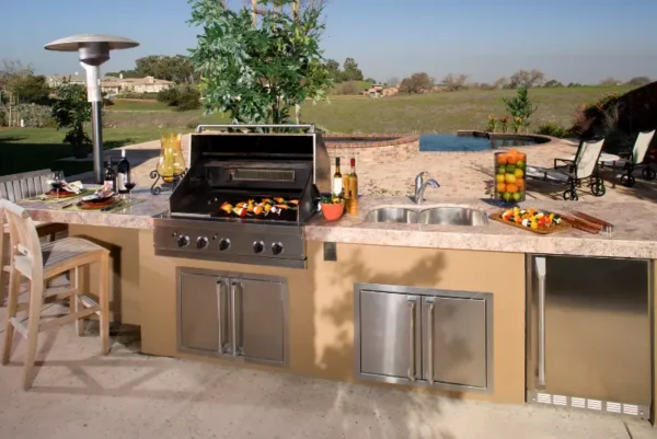 Pult za letno kuhinjo