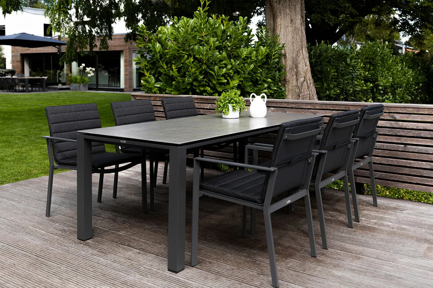 LIFE Concept vrtna jedilna garnitura